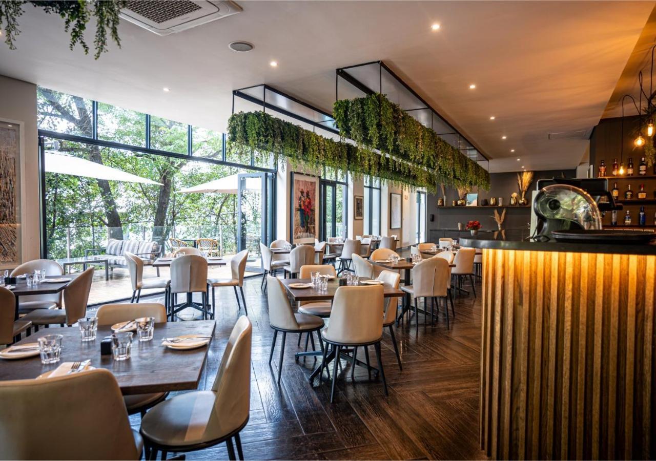 The Catalyst Apartment Hotel By Newmark Johannesburg Buitenkant foto