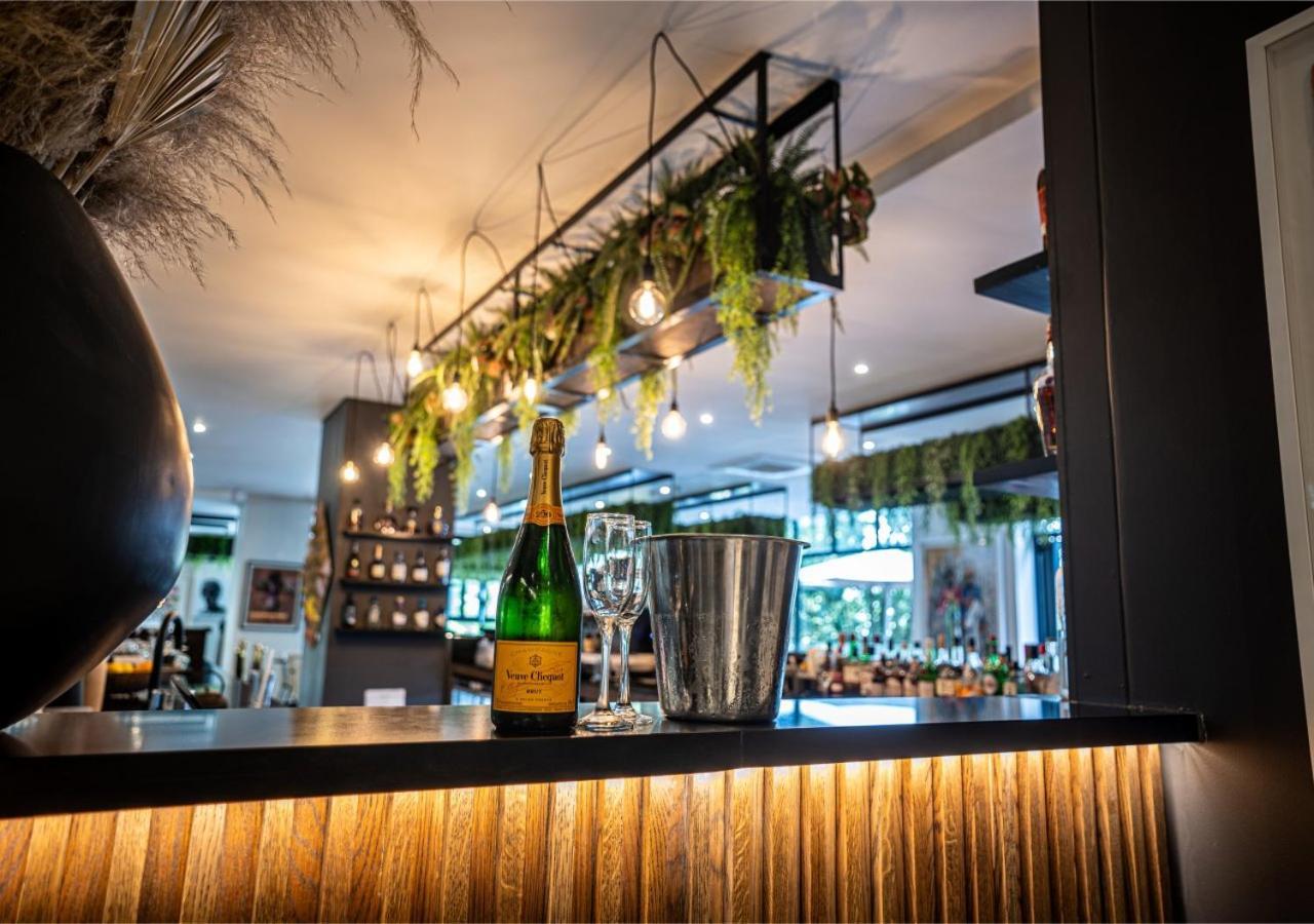 The Catalyst Apartment Hotel By Newmark Johannesburg Buitenkant foto